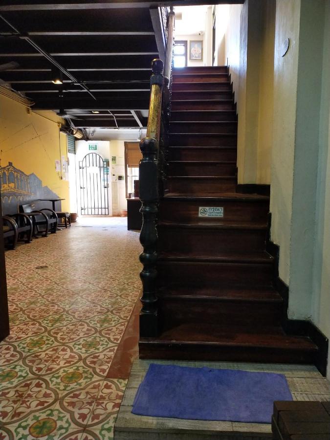 Phuket Sunny Hostel Екстер'єр фото