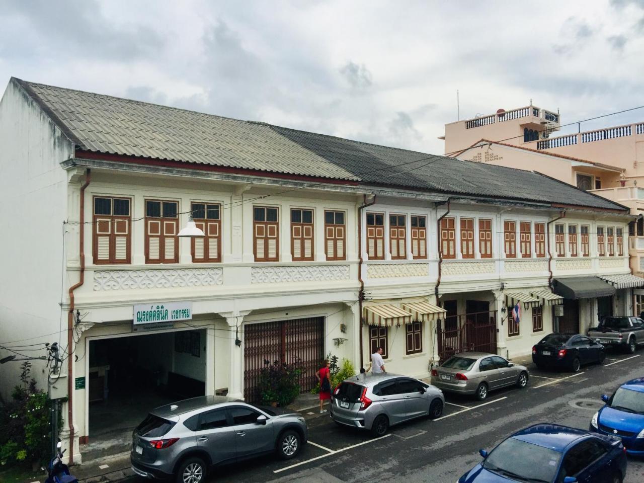 Phuket Sunny Hostel Екстер'єр фото