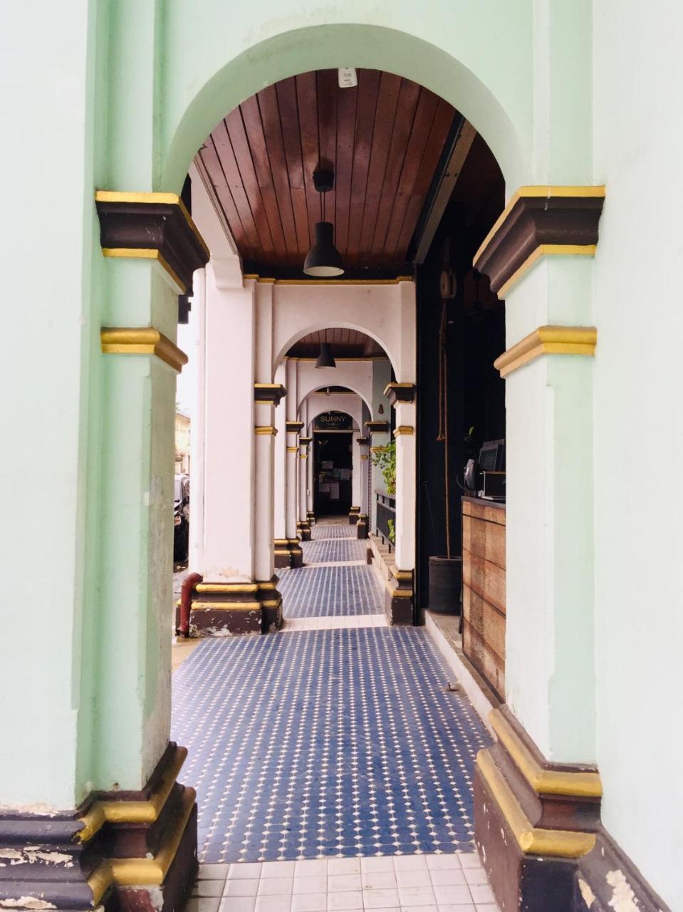 Phuket Sunny Hostel Екстер'єр фото