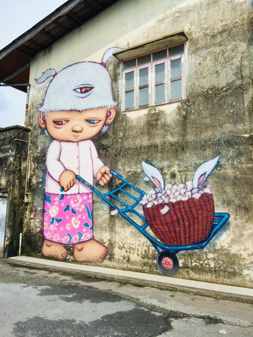 Phuket Sunny Hostel Екстер'єр фото