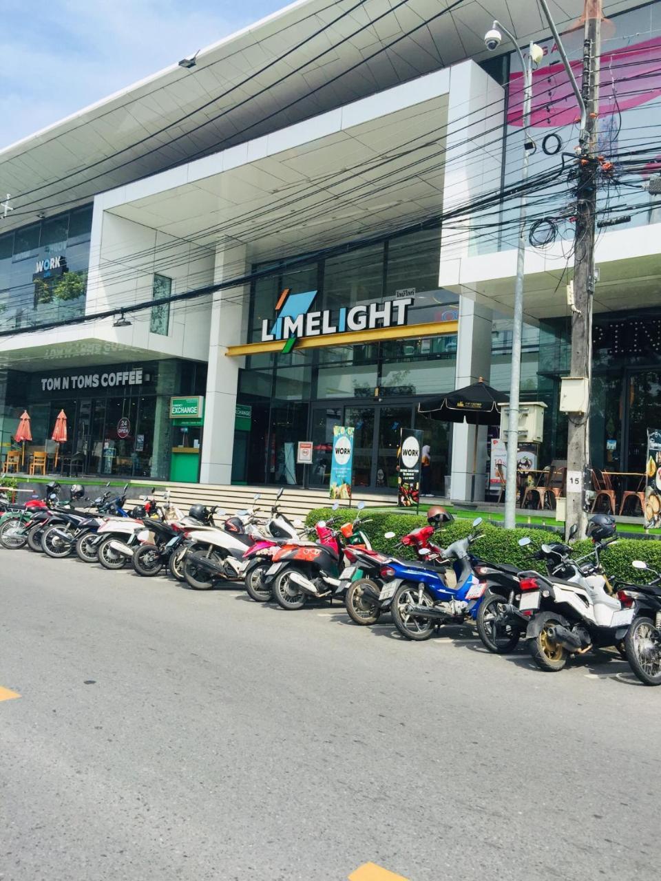 Phuket Sunny Hostel Екстер'єр фото